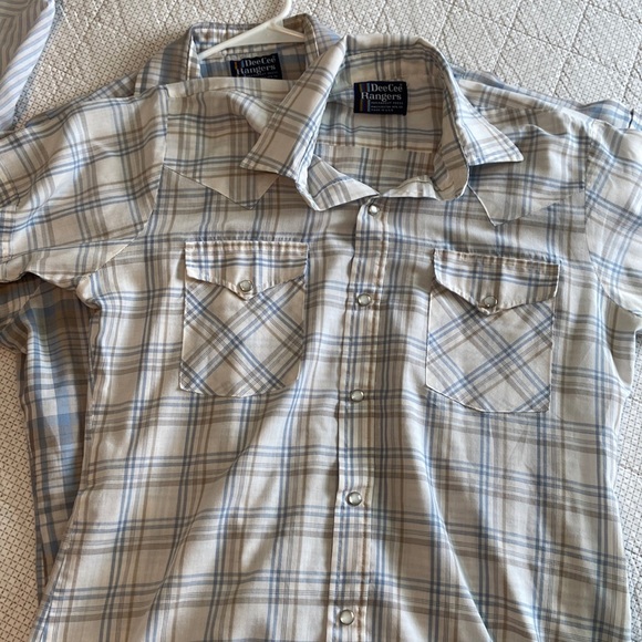 Two vintage DeeCee Rangers Pearl snap shirts size medium - Picture 1 of 6